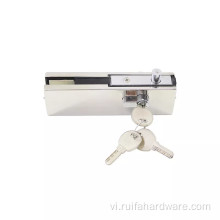 Điều chỉnh clip cửa kính với khóa cửa